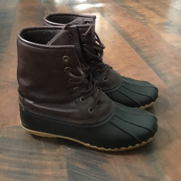 weatherproof vintage duck boots